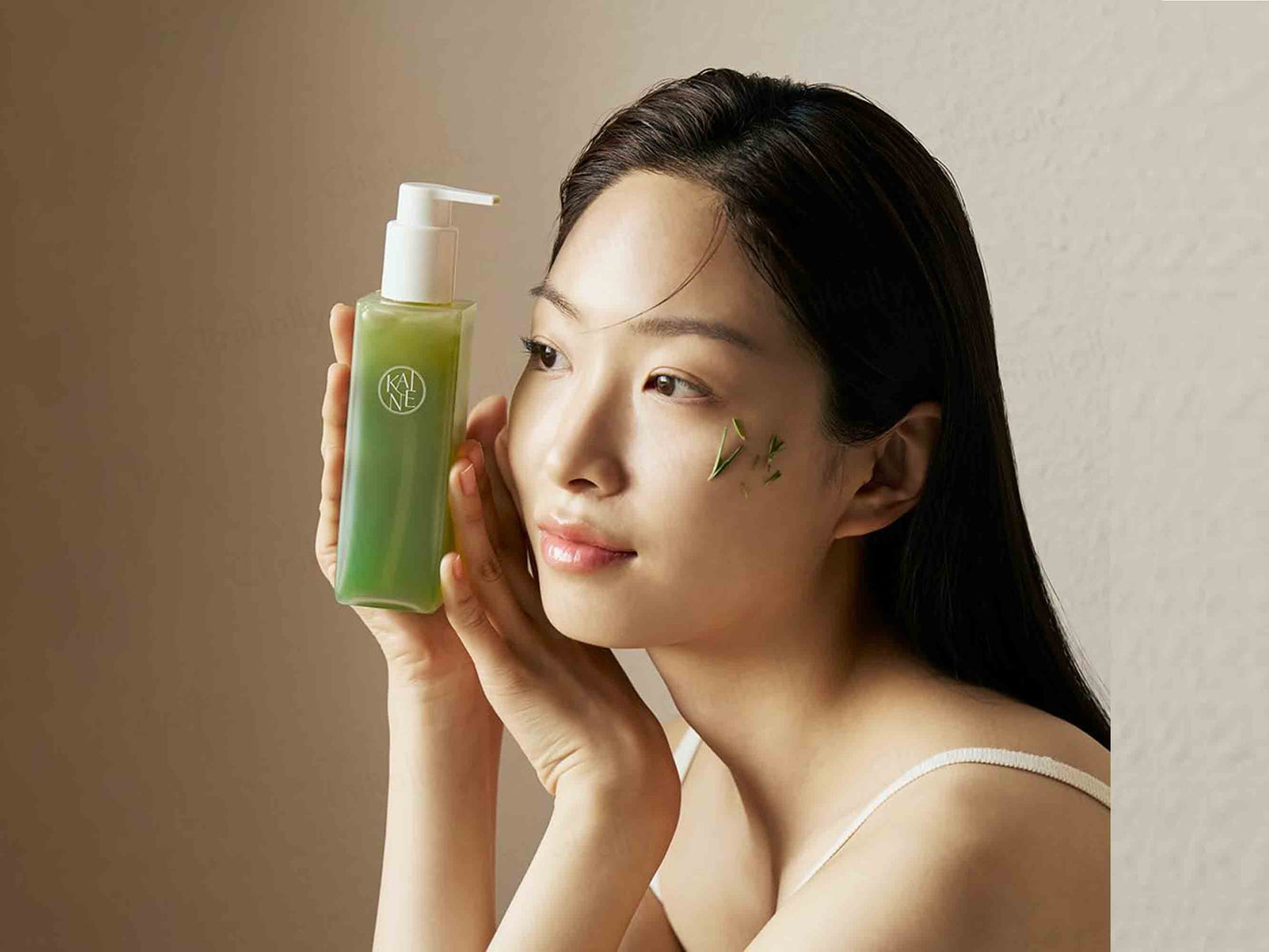 KAINE Rosemary Relief Gel Cleanser