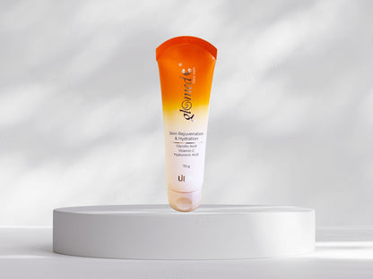 Glomed C Rejuvenating & Skin Lightening Face Wash