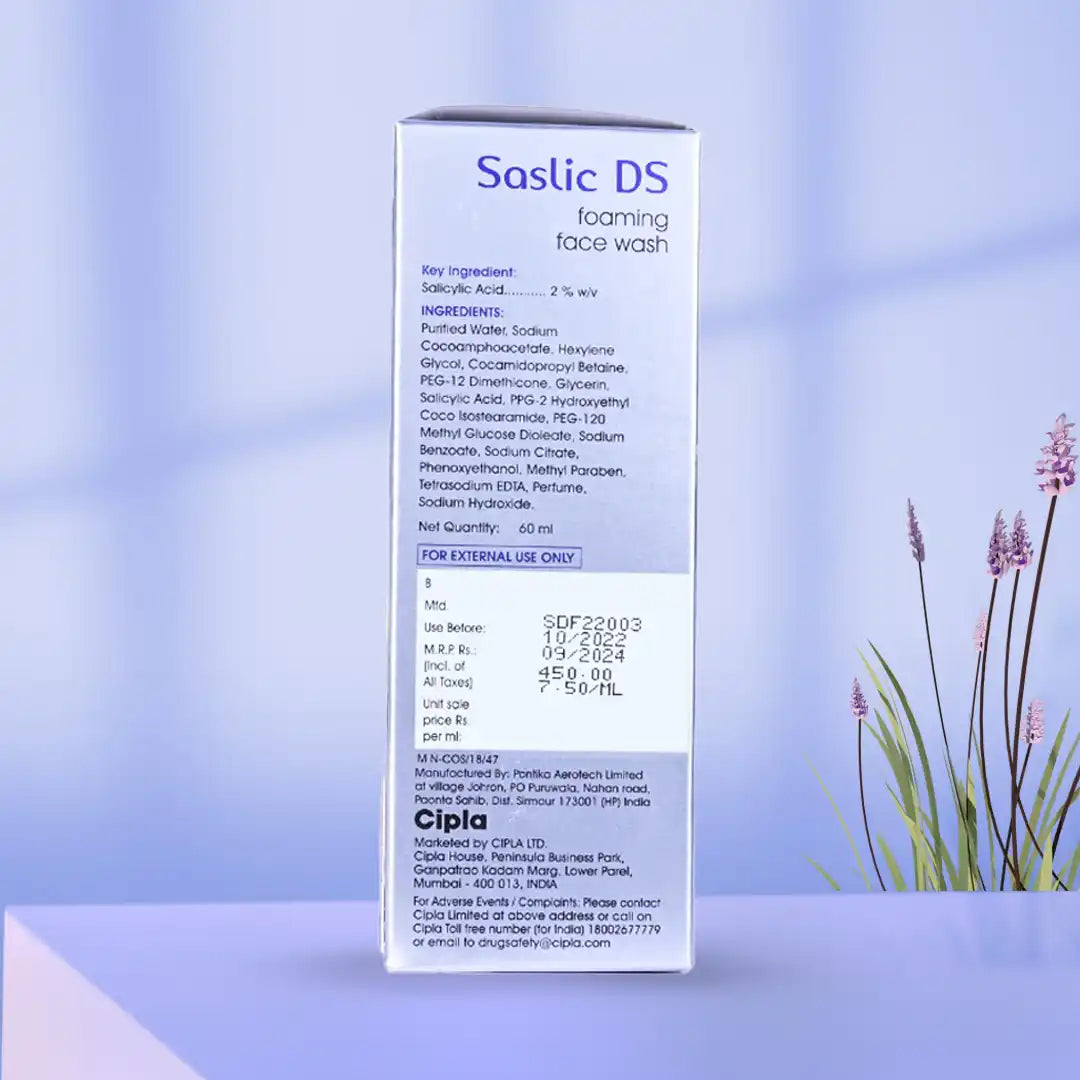Saslic DS Foaming Face Wash excess oil from the skin